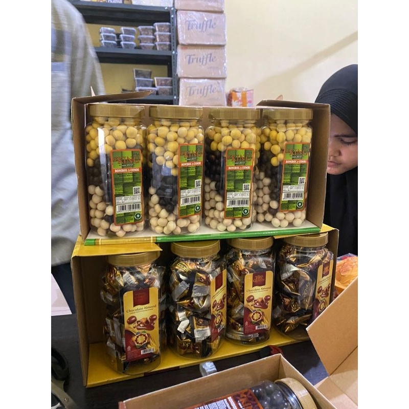 

(isi 4 toples) Bonibol / Coklat Almond / Snack Lebaran / Kue Lebaran