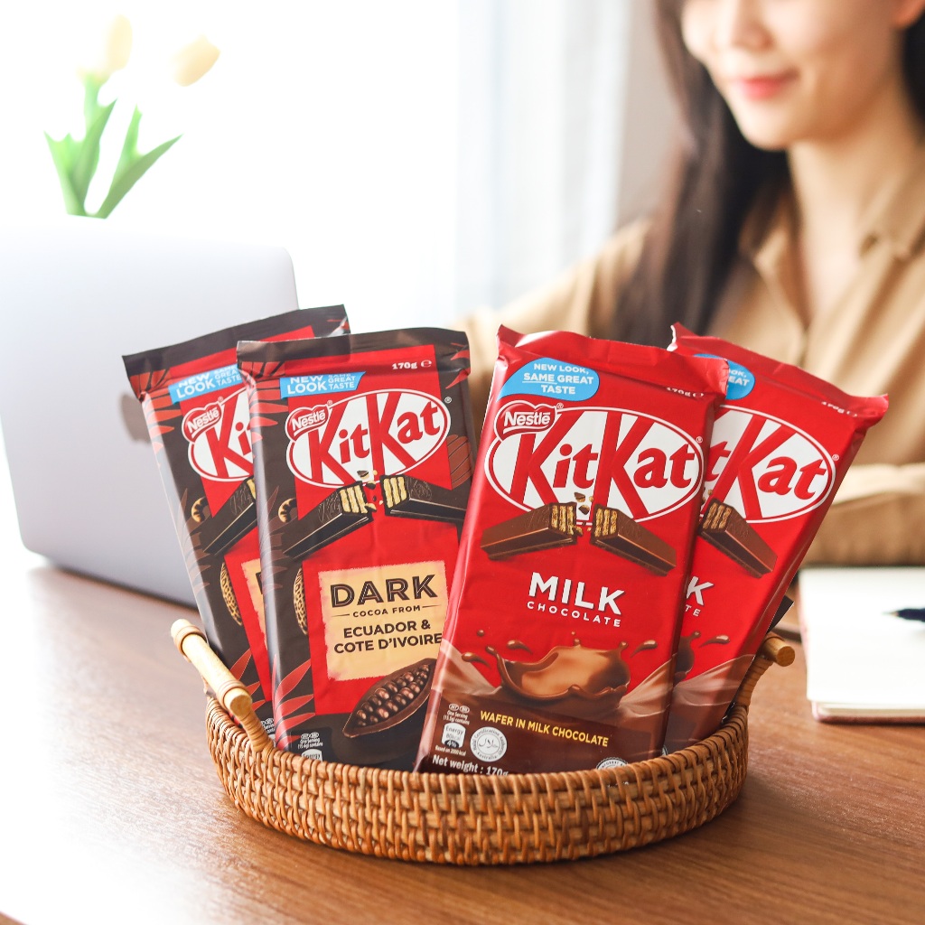 

Cokelat SNACK IMPORT PO [EXP 10/2024] Kit Kat Dark Chocolate - Milk Chocolate - 160gr Chocolate Bar Cokelat Bar Choco Bar Siap Kirim Jastip Malaysia Singapore Original Coklat Snack Import Chocolate Terenak Oleh-Oleh Malaysia Kuala Lumpur Singapore