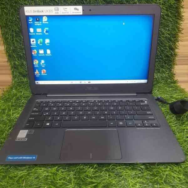 Laptop Asus UX305LA Core i5 Gen5 RAM 4GB SSD 128GB 13"