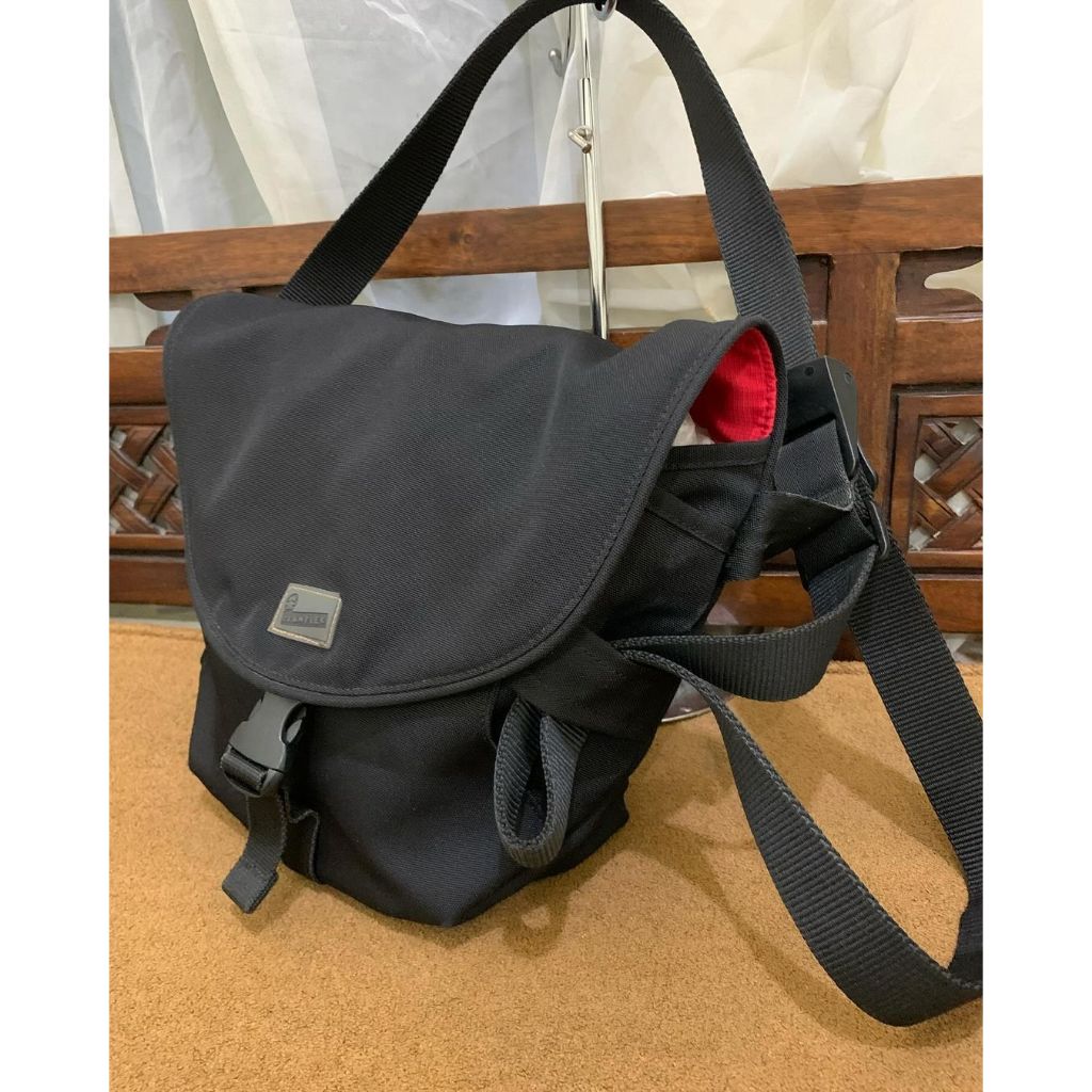 Crumpler Quarfie sling 2033