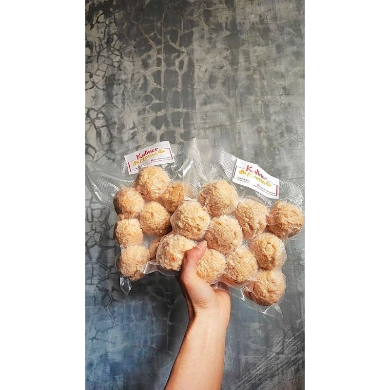 

BAKSO GR AYAM FROZEN ISI 10 PC, simpan di freezer tahan -+1 bulan