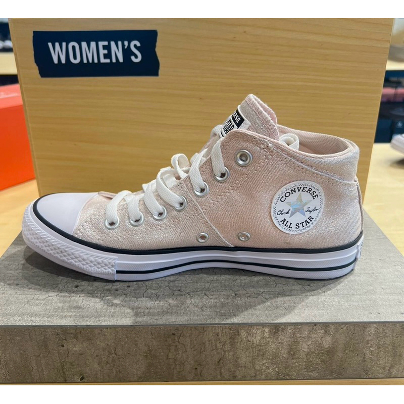 Sepatu Converse Fable Pink size 9 / 40 *NWB