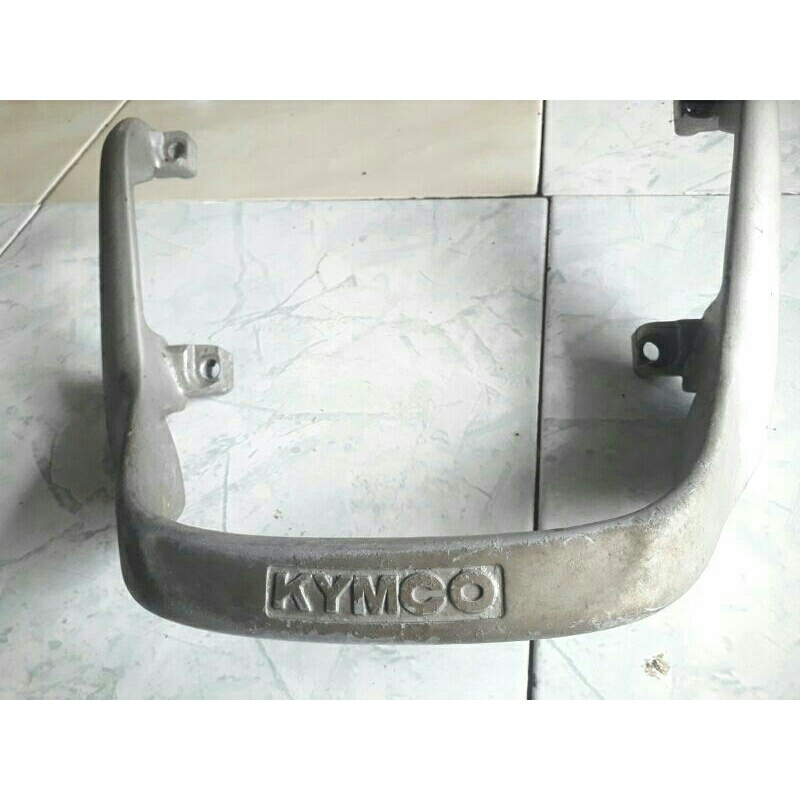 Behel belakang kymco trend