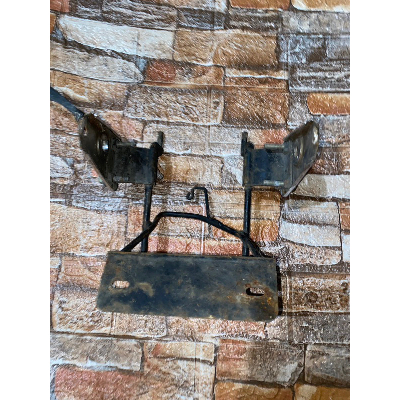 Pangkon Lampu Depan, Dudukan Lampu Depan Megapro Hiu, Megapro Lama ORI