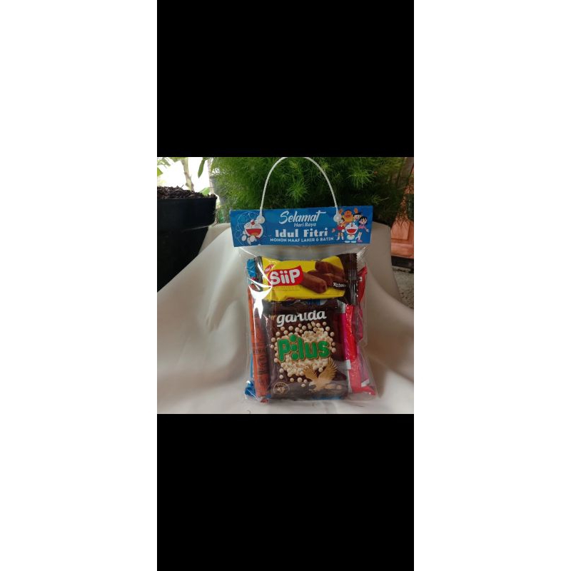 

Bingkisan Ulang tahun Anak /Souvenir Lebaran Anak
