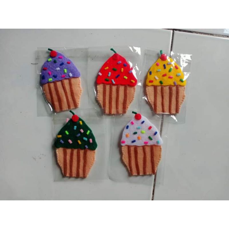 

AMPLOP FLANEL - AMPLOP ES KRIM