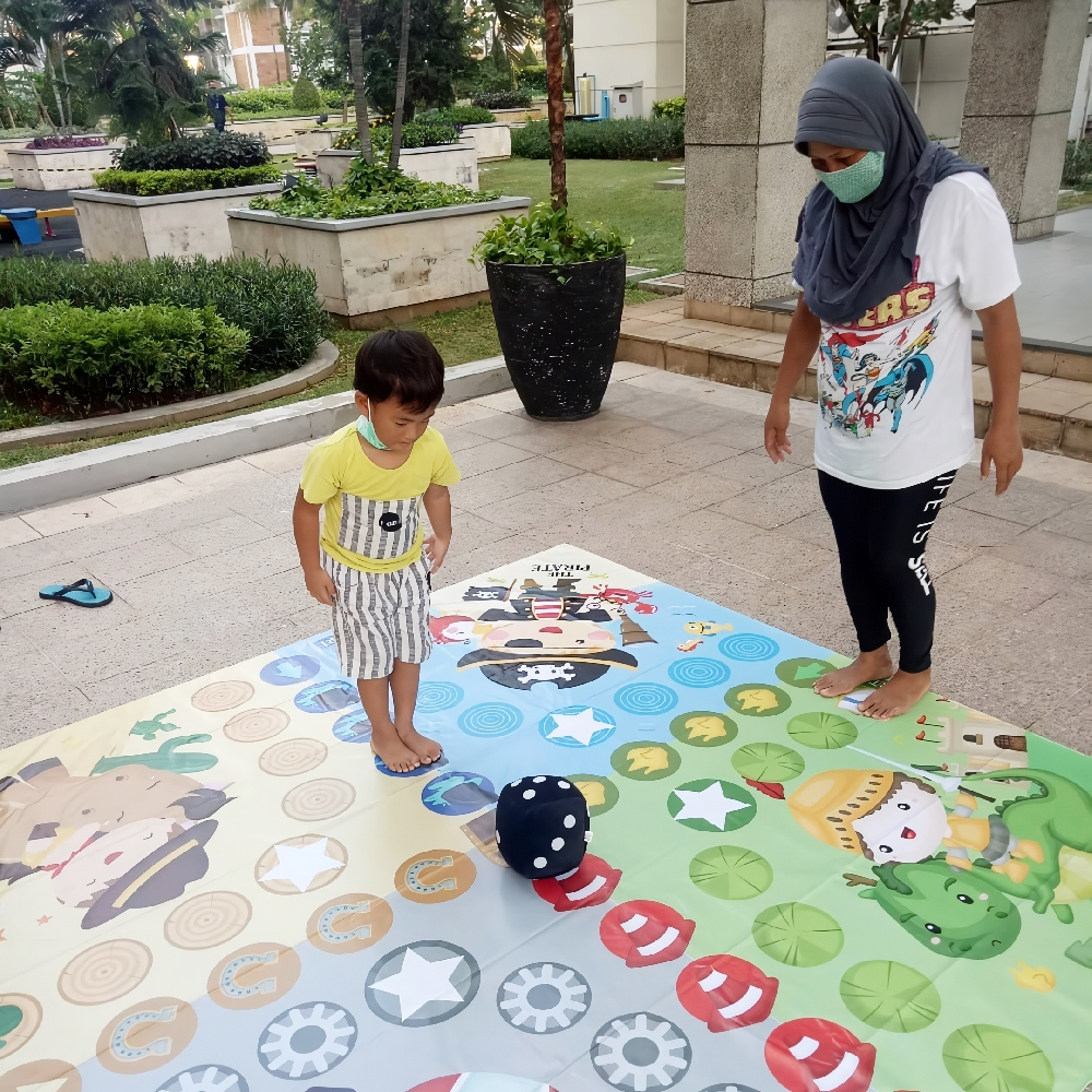 Sadaka Ludo Jumbo Permainan Edukasi Anak Ukuran 2 X 2 Meter Free Bantal Dadu + Tas Totebag