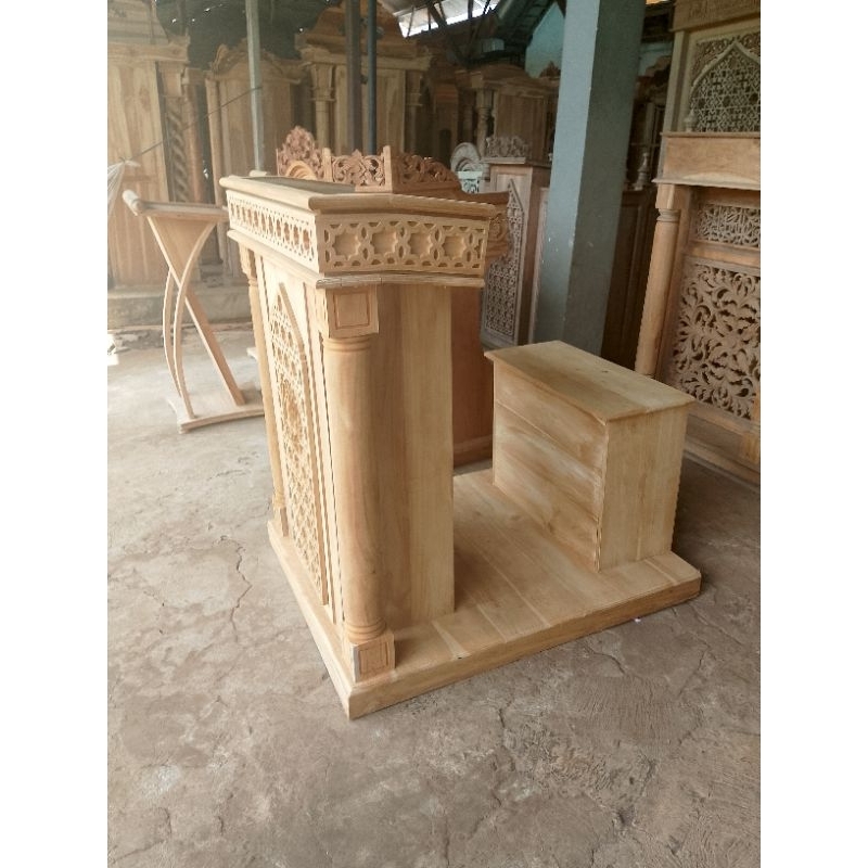 Mimbar masjid ,mimbar kayu jati ,podium masjid,mimbar ukir