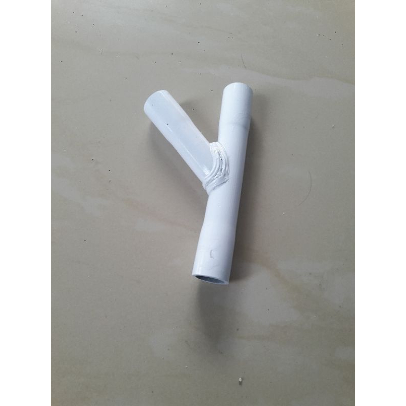sambungan pipa y 1/2 inchi diameter 22mm