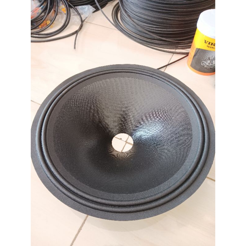 Conus / daun speaker 15inch  coating lubang 5cm