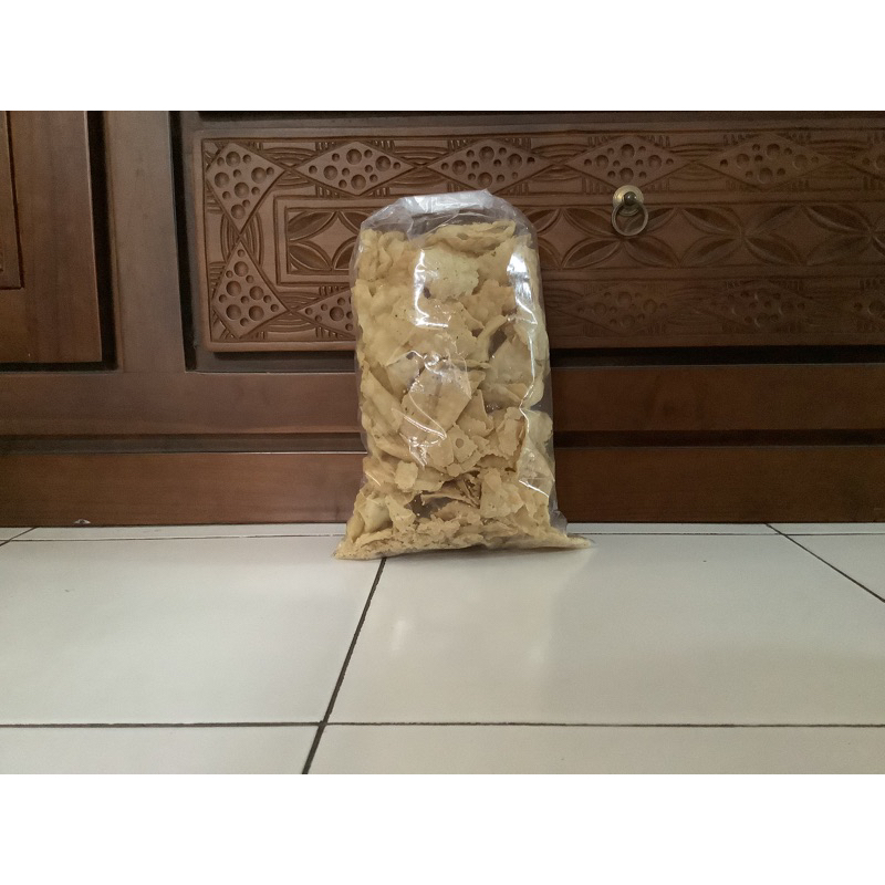 

KERIPIK BAWANG 400g / KERIPIK PANGSIT / KERIPIK BAWANG