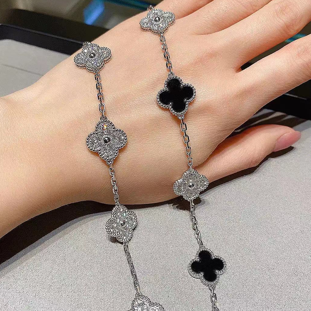 750 kadar 1.68 gram Emas asli  Four-leaf Grass Flower Bracelet Gelang