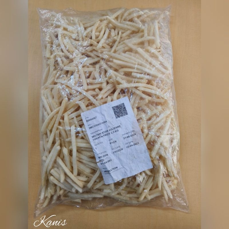 

MC cain star French fries 500 gr / kentang goreng / shoestring / halal / Frozen food / cemilan