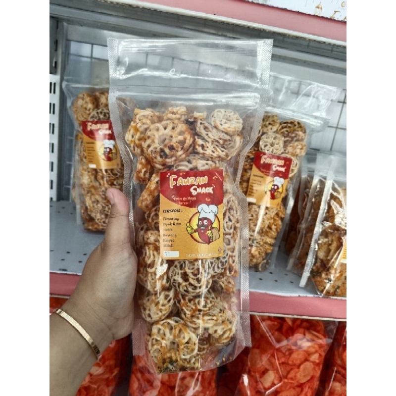 

Seblak Krupuk pedas rasa jeruk khas Banjarnegara