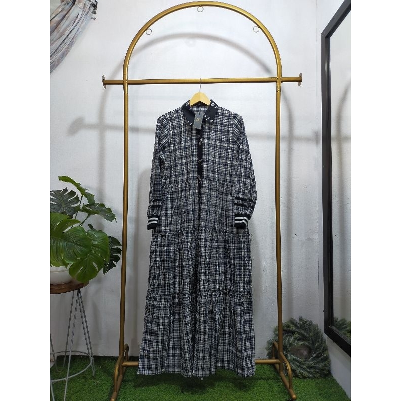 Korina Marque Midi dress