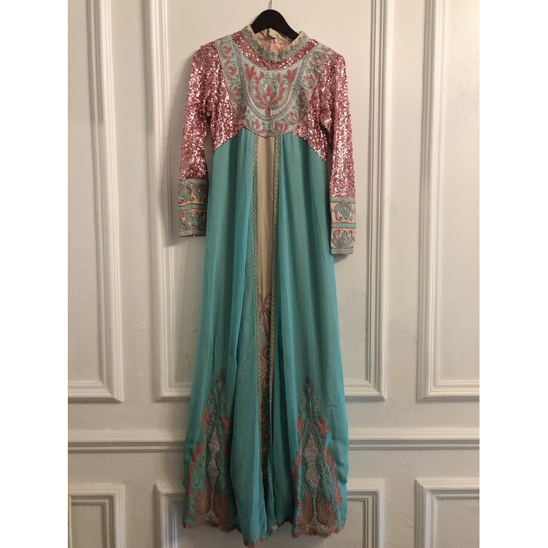 albis design by Nia K limited