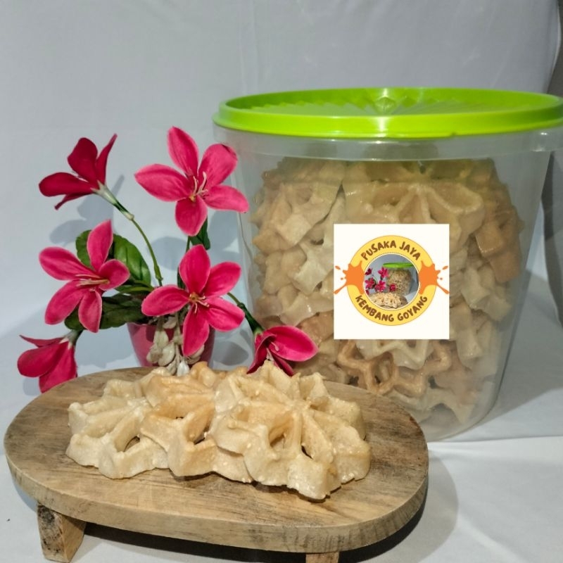 

Kembang Goyang Manis toping Wijen 500g