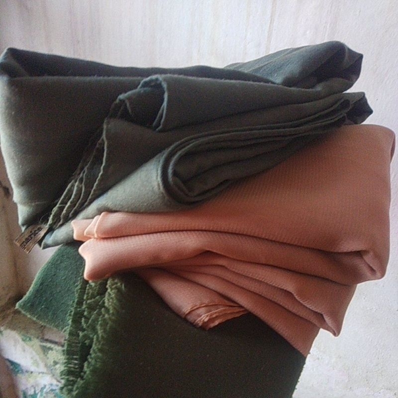Preloved Hijab Segi Empat