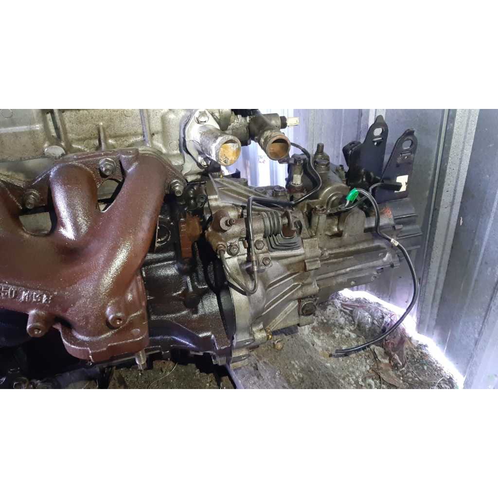 Transmisi manual Corolla AE112