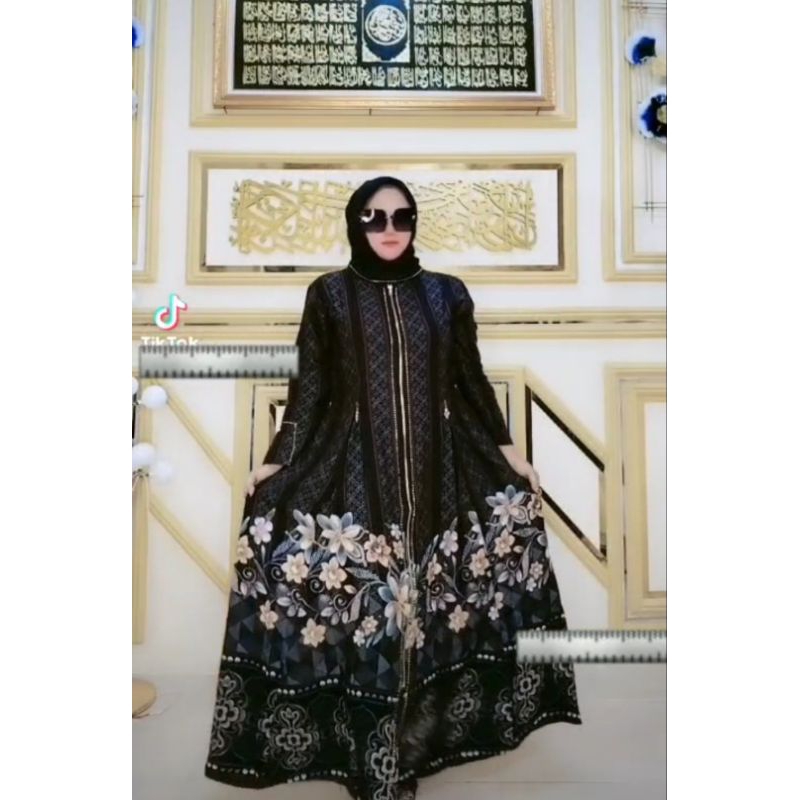 GAMIS HITAM BUNGA SAKURA