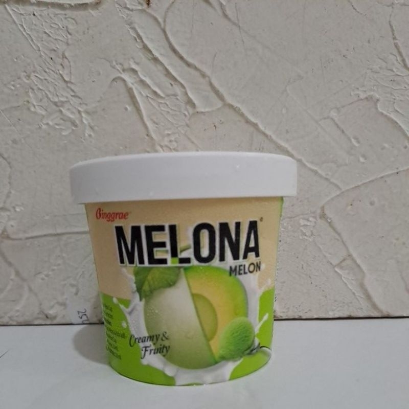 BINGGRAE MELONA MELON ICE CREAM 110 ML