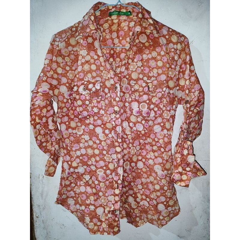 Kemeja Floral Point One