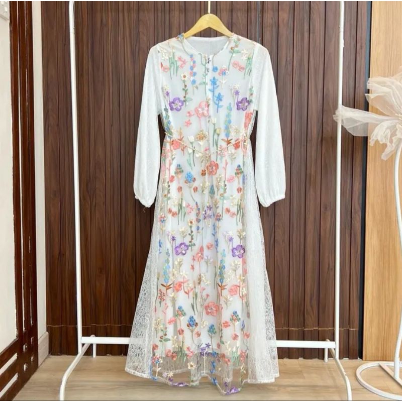 CALAMARY Damia Dress brukat-dress wanita