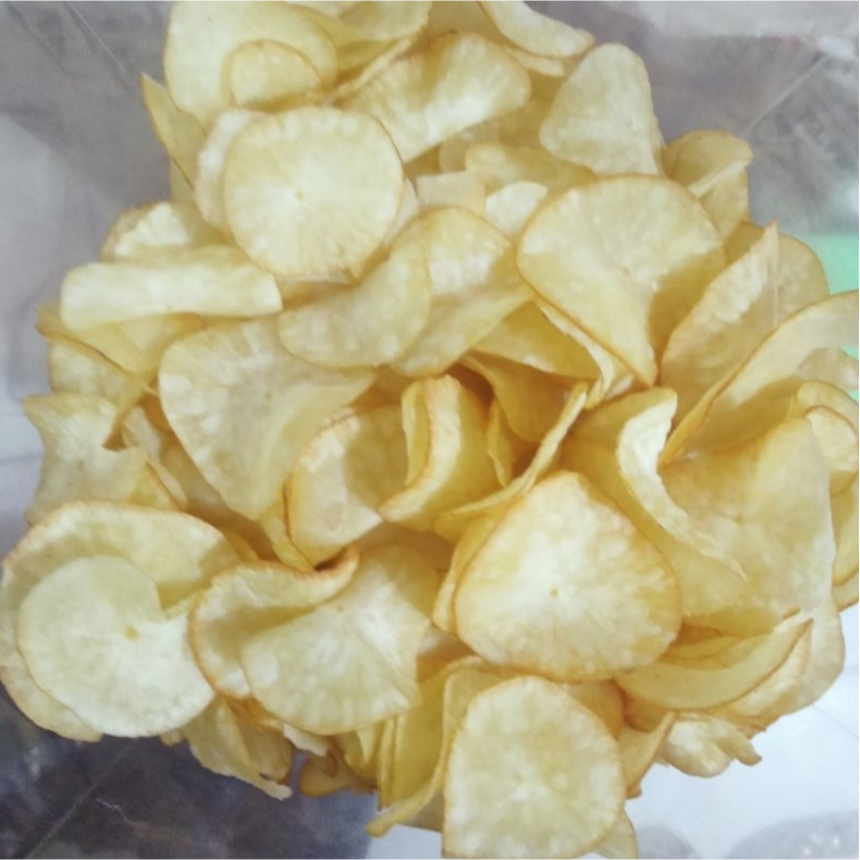 

500Gr KERIPIK KRIPIK SINGKONG DI JAMIN ENAK DAN GURIH 500GR