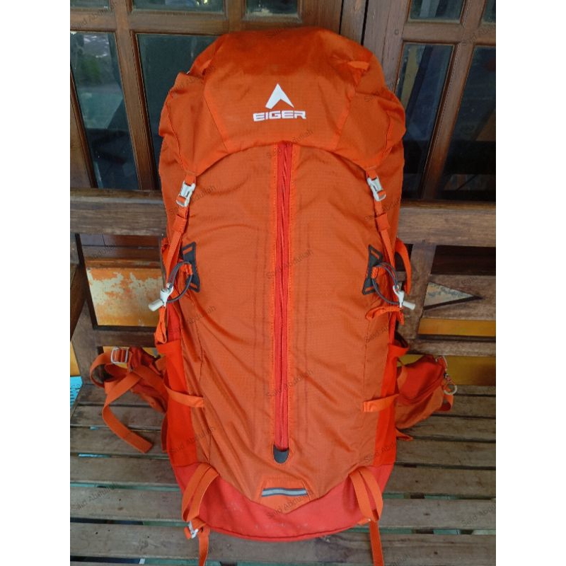 Ei.ger Equinox 45 L + Rain Co.ver