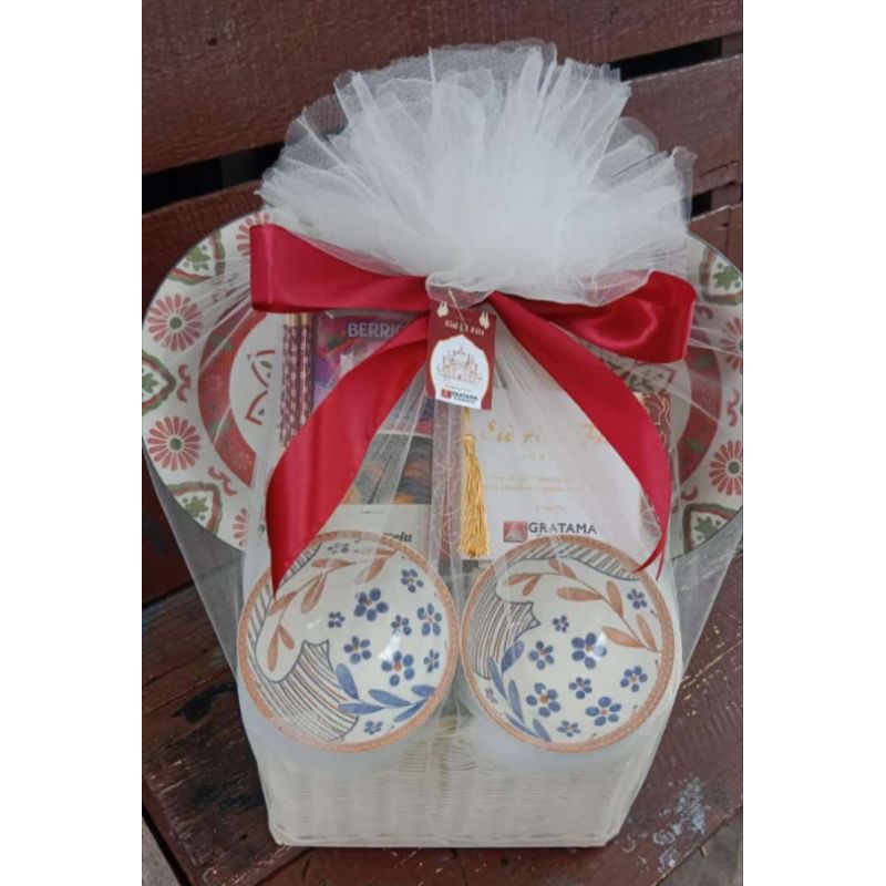 

Hampers Haura Telkom