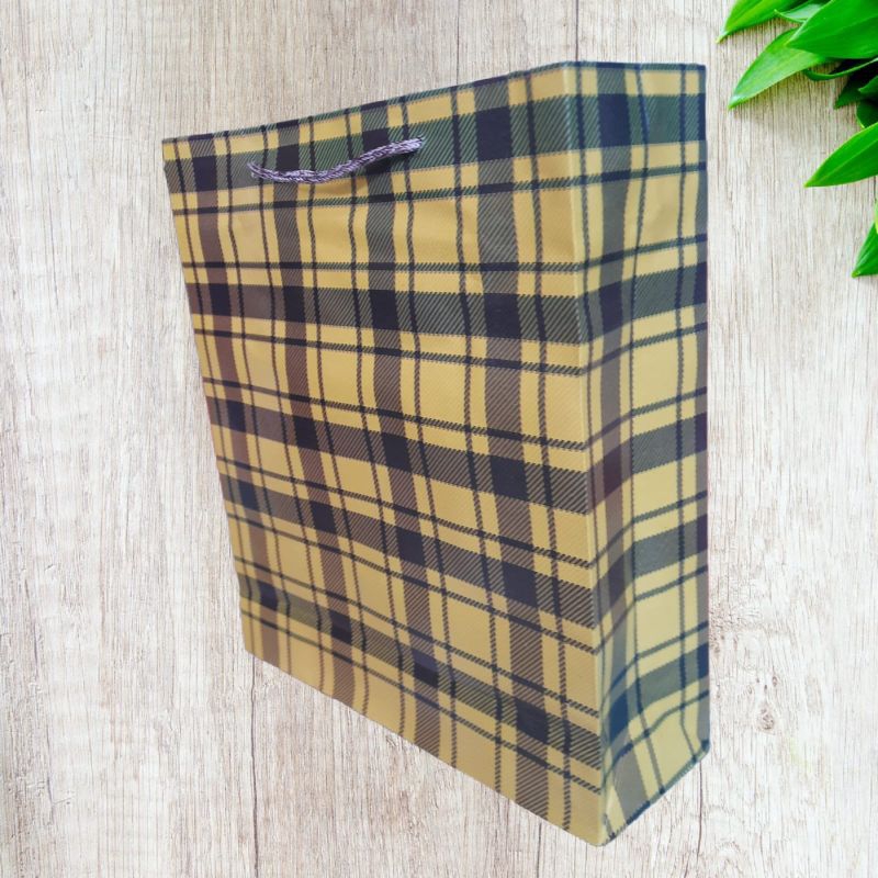 

paperbag ukuran 30x26x9