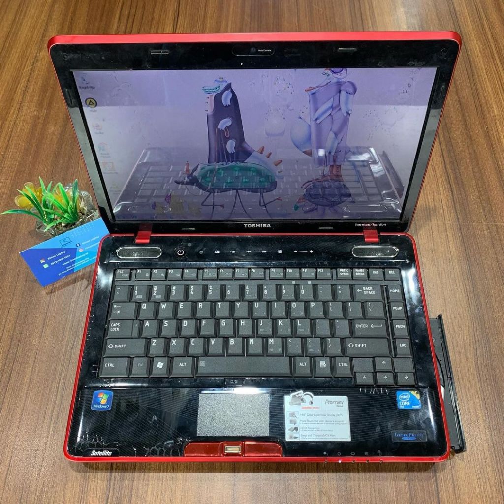 LAPTOP TOSHIBA NOTEBOOK RAM 2GB/500GB HDD | SECOND/BEKAS