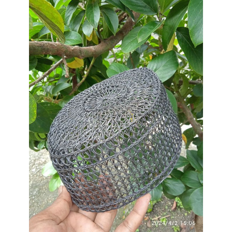 peci rotan kalimantan hitam polos