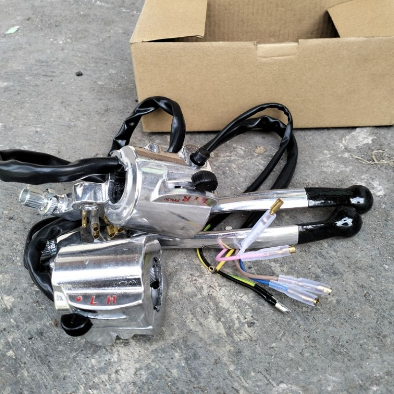 Holder L/R CB Holder Honda CB 100 CB125 GL100 Gl 125 S90 Set Handle Kanan Kiri