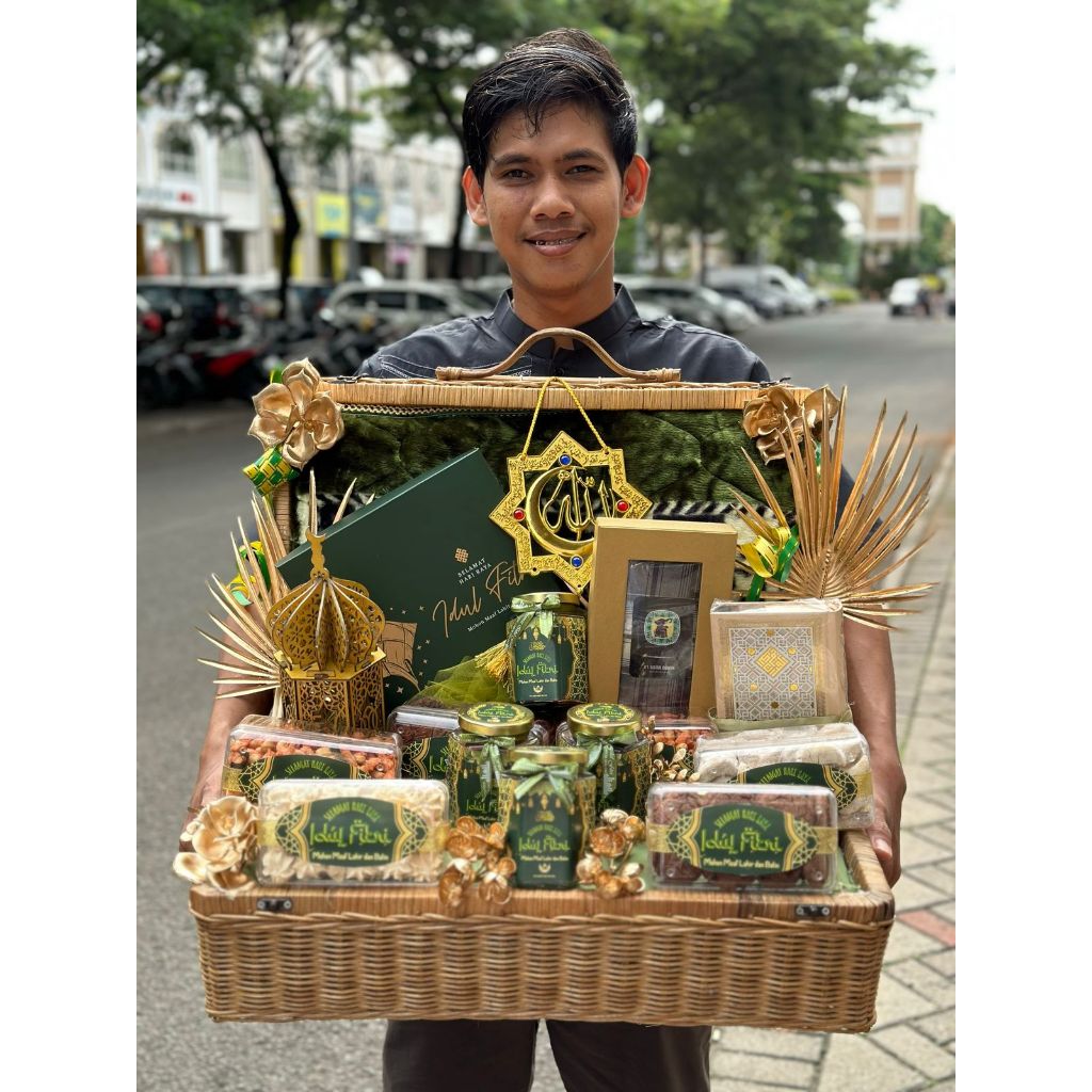 

LB26 HAMPERS RAMADHAN PARCEL HADIAH LEBARAN MURAH TERLARIS EID MUBARAK