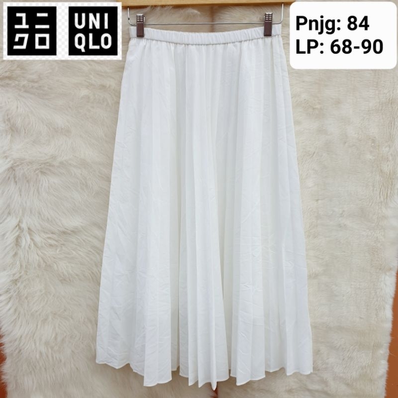 UNIQLO Rok Skirt Plisket Sifon Wanita