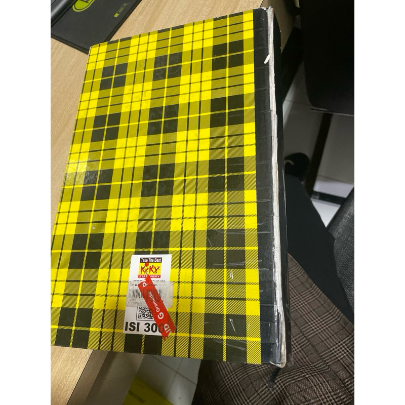 

buku besar kuning