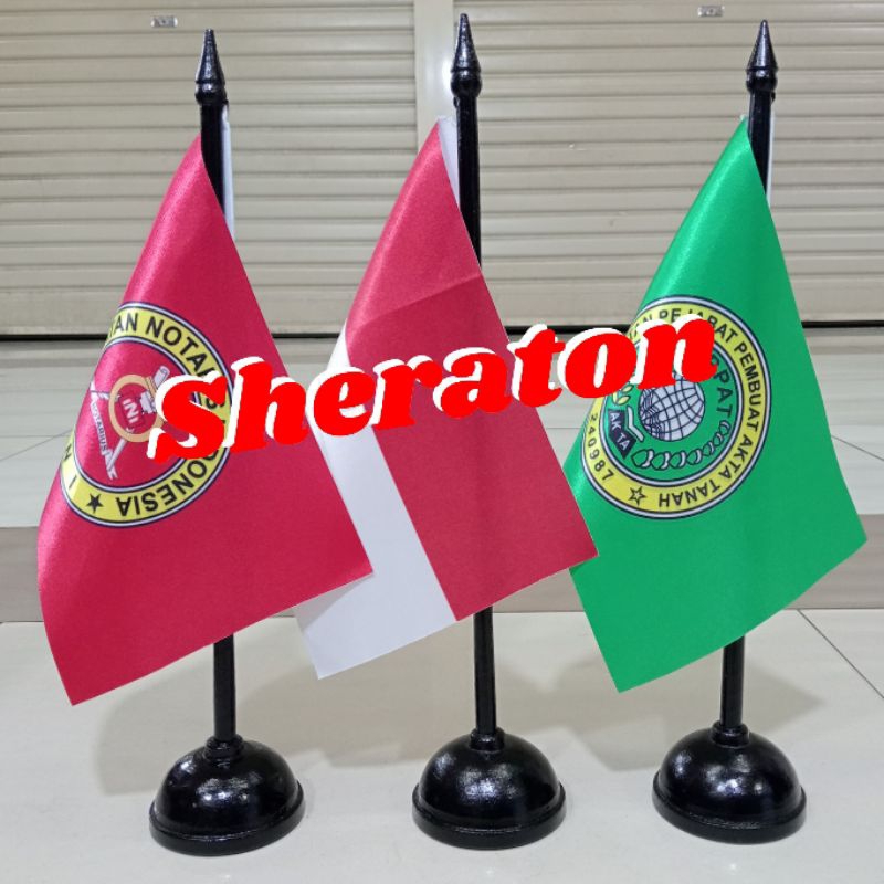 

tiang kayu meja+bendera NOTARIS+INDONESIA+PPAT
