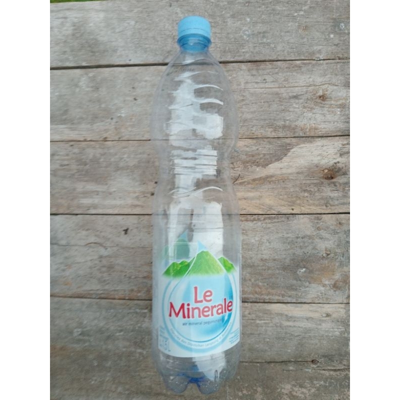 Botol Plastik Bekas Le Minerale 1,5L