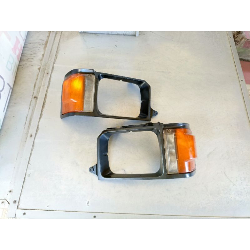 grill lampu sein reting toyota kijang super rover jantan original sepasang copotan