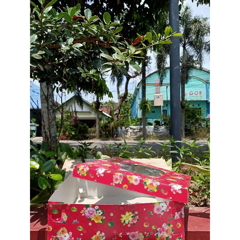 

DUS KUE TART TUTUP HATI / BOX KOTAK LAMARAN Uk 24