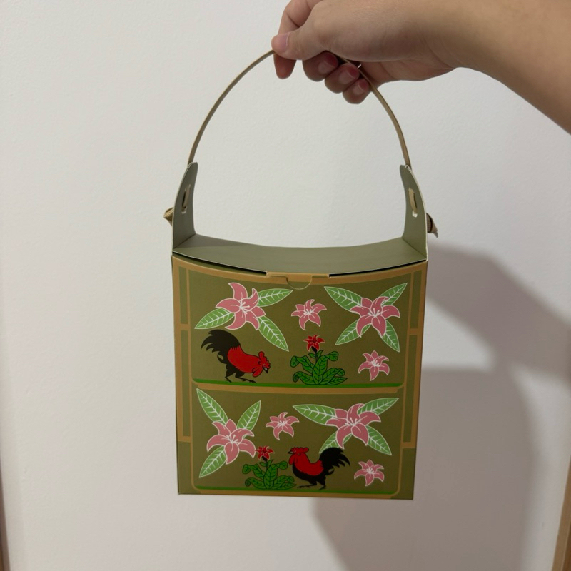 

HAMPERS JADOEL - LEBARAN RAMADHAN MURAH