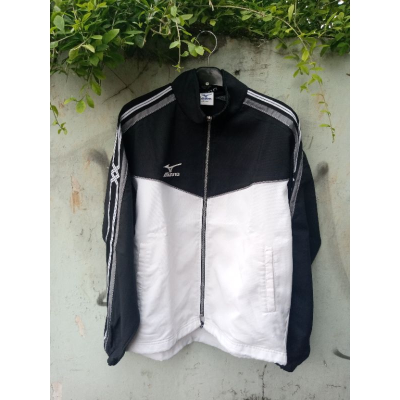 Jaket Tracktop Mizuno Hitam Putih