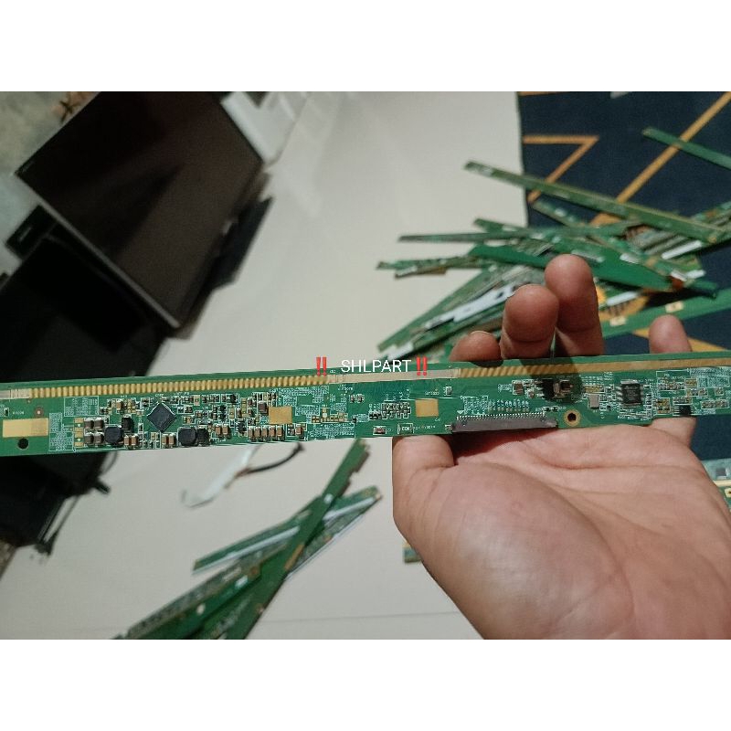 32T552 32D552 TIKON TCON LCD TICON TV POLYTRON LED PLD32D552 PLD32T552