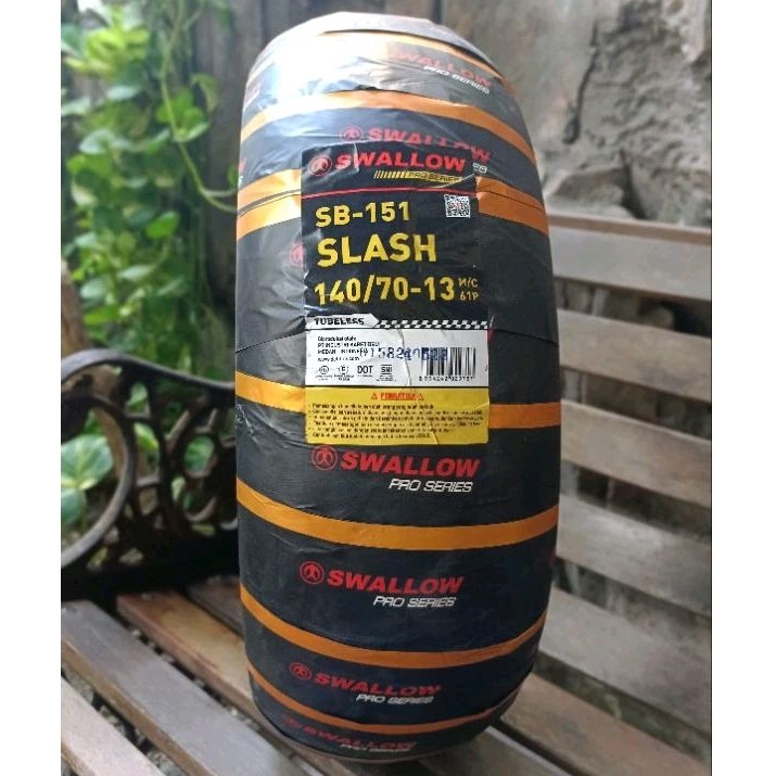 Ban Luar SWALLOW Slash 140/70-13 Tubeless Soft Compound