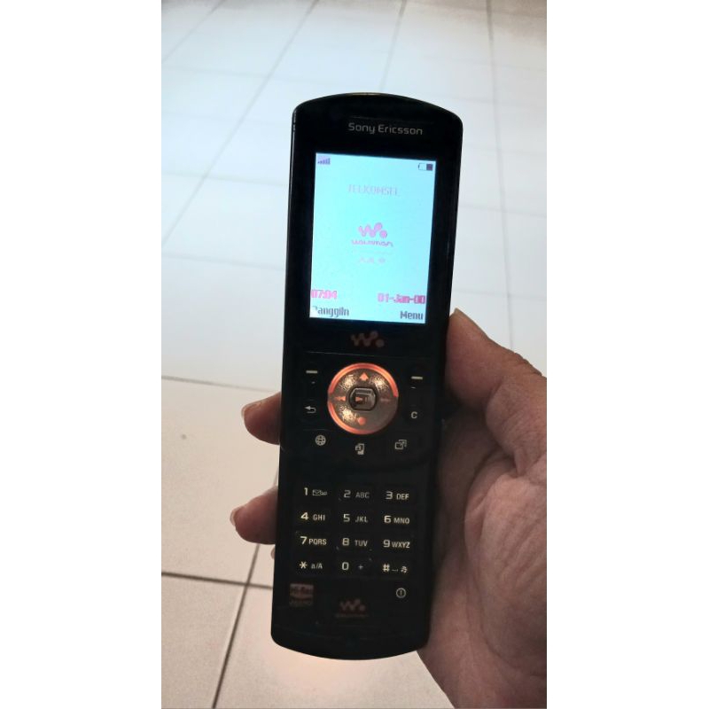 Sony Ericsson W900i WALKMAN Jadul Antik Langkah.