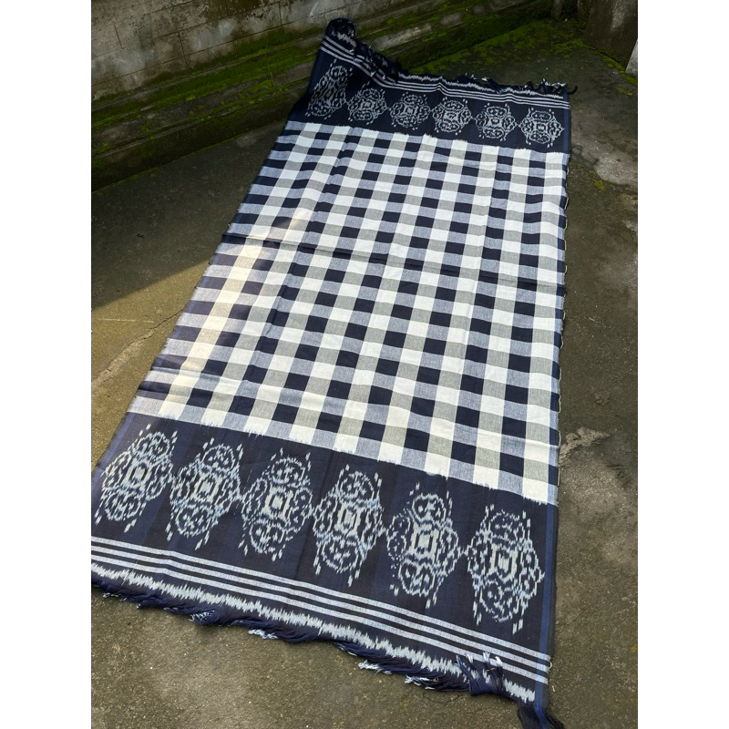 saput blengket poleng bali