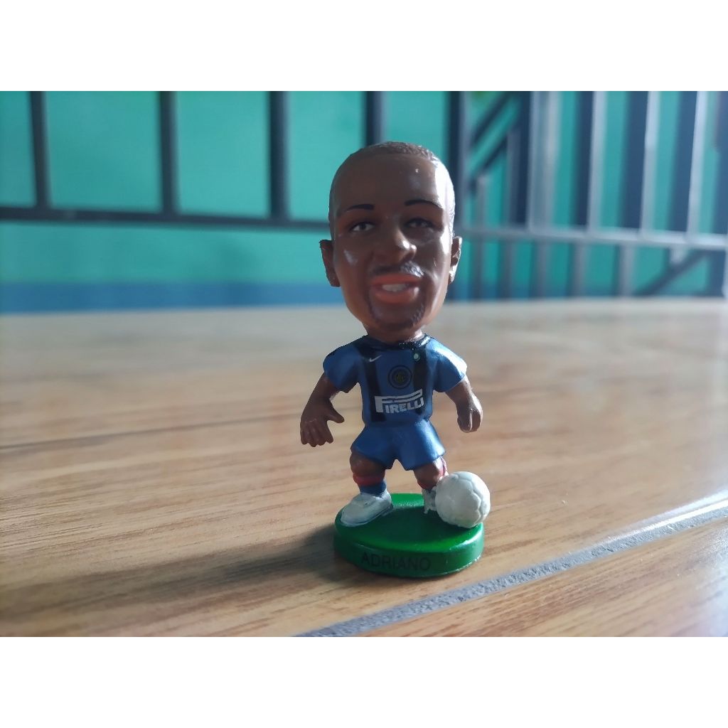 Figure Pajangan Inter Milan Adriano