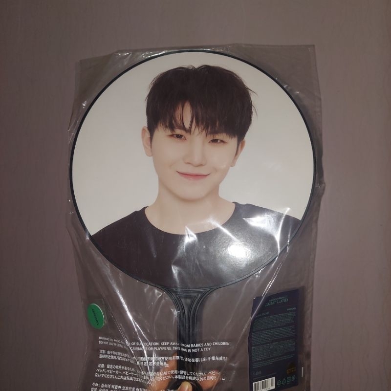 PRELOVED WOOZI MARIE CLAIRE, DAZED, TTT, CHARM 7TH ANNIVERSARY SEVENTEEN, IMAGE PICKET WOOZI CARATLA