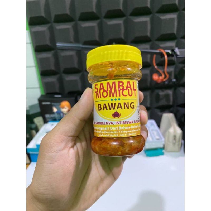 

SAMBEL BAWANG MOMICUT EKSTRA PEDAS